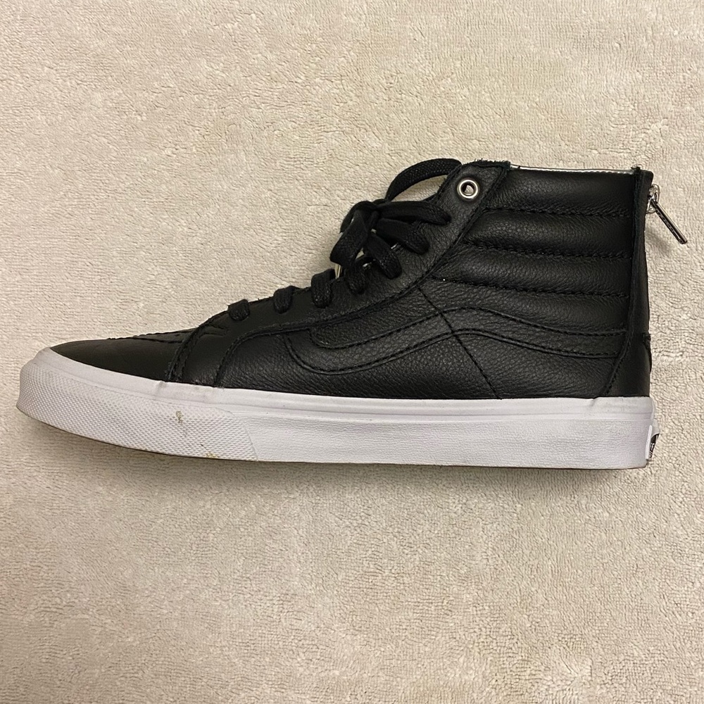 Vans Sk8 Hi Slim Zip Leather Sneaker